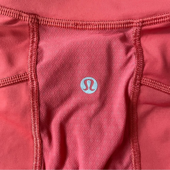 Lululemon Front Of The Pack 1/2 Zip Aries Red Luxtreme Run Long Sleeve Sz 10 - Picture 7 of 13